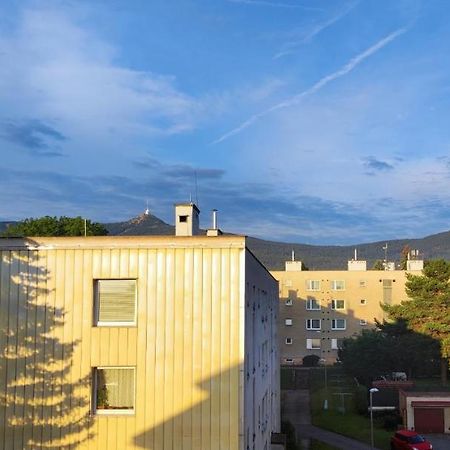 Appartamento Apartman Pod Jestedem Liberec Esterno foto
