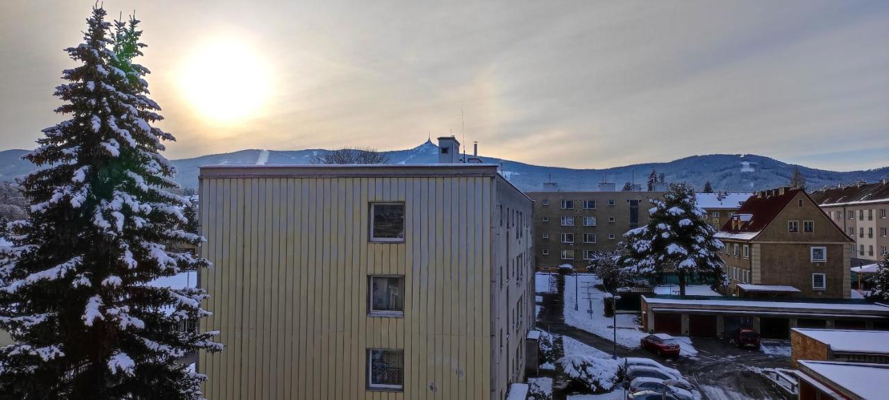 Appartamento Apartman Pod Jestedem Liberec Esterno foto
